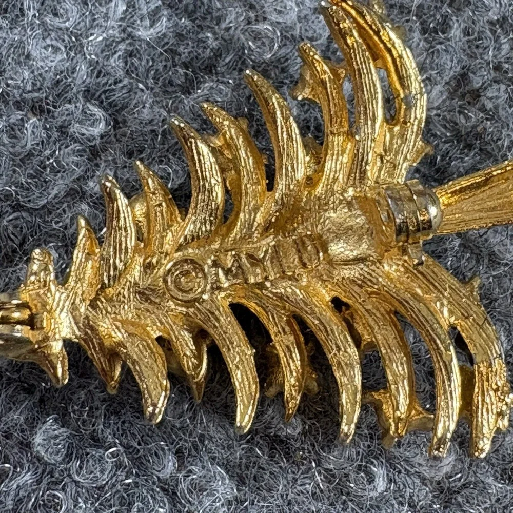 VTG MCM MYLU‎ Christmas Tree Brooch Gold Tone Rhinestone Pearl 2" Holiday Pin - Picture 7 of 10